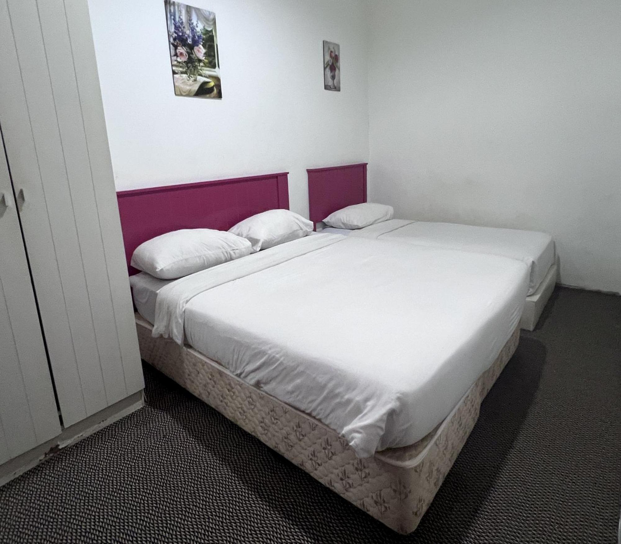 Hotel Oyo 90999 Dg 2*
