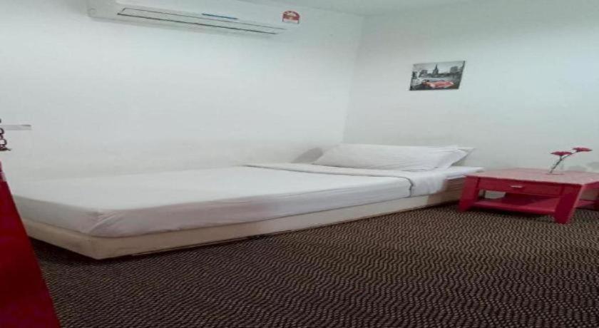 Hotel Oyo 90999 Dg