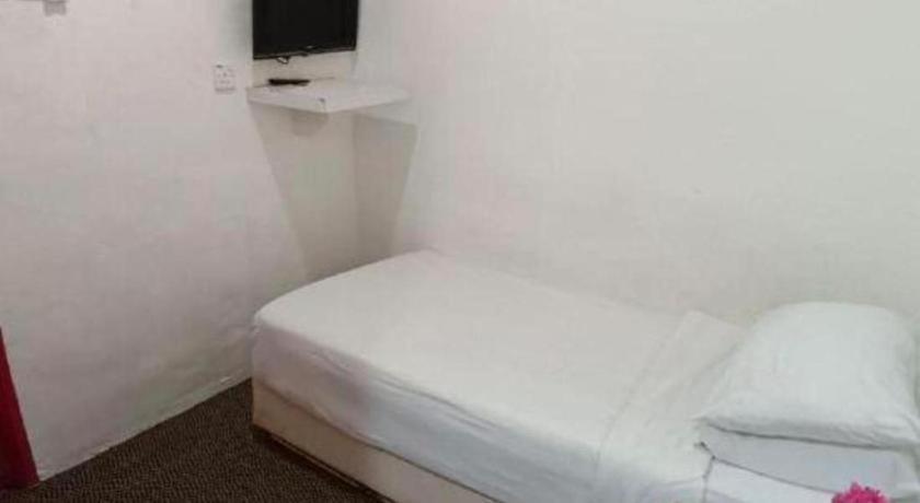 Oyo 90999 Dg Hotel